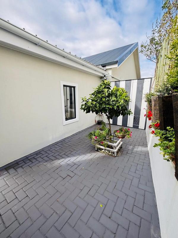 3 Bedroom Property for Sale in Stilbaai Wes Western Cape